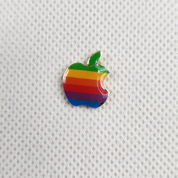 GENUINE Vintage APPLE Computer Steve Jobs‎ era 1980s Rainbow Logo Lapel PIN